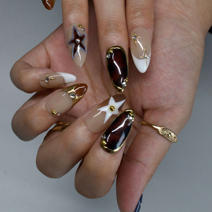 Supernova Retro Star Press On Nails