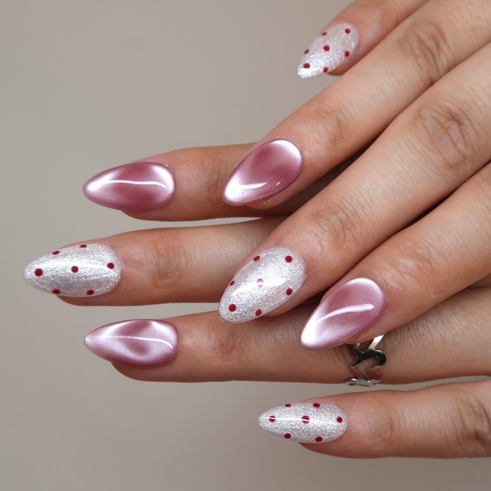 Beat The Heart Press-On Nails
