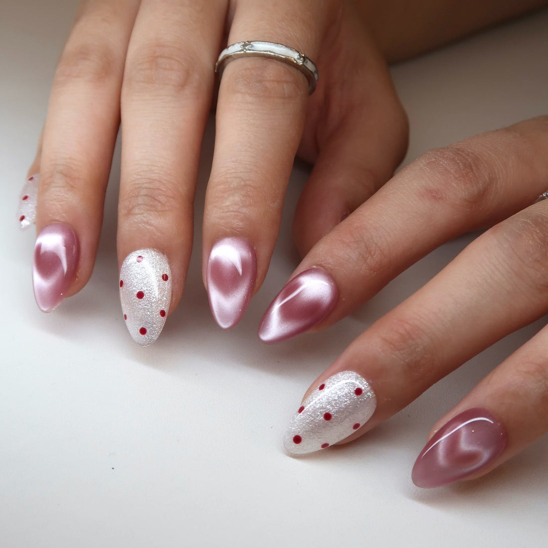 Beat The Heart Press-On Nails