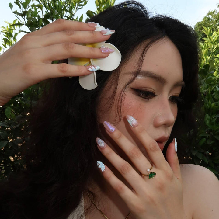 Blue Blue Oasis – Almond Press On Nails