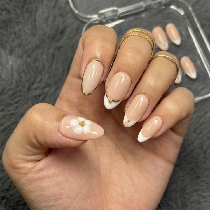 Blush Luxe Gold French Press-On Nails
