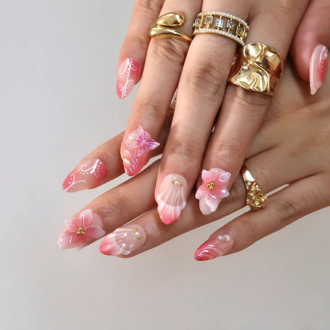 Blush Tide – Short Almond Pink Floral Press On Nails