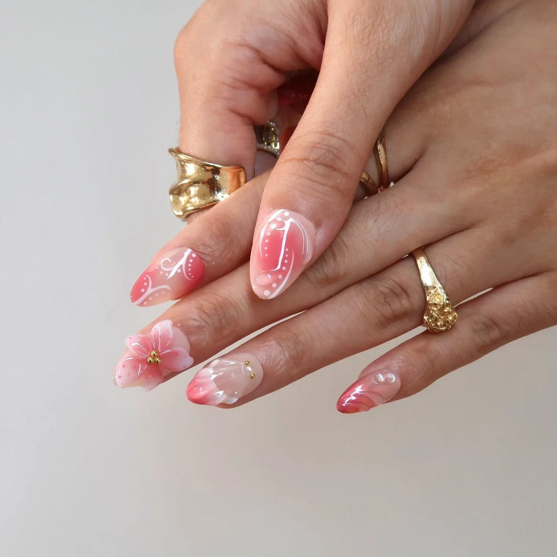 Blush Tide – Short Almond Pink Floral Press On Nails
