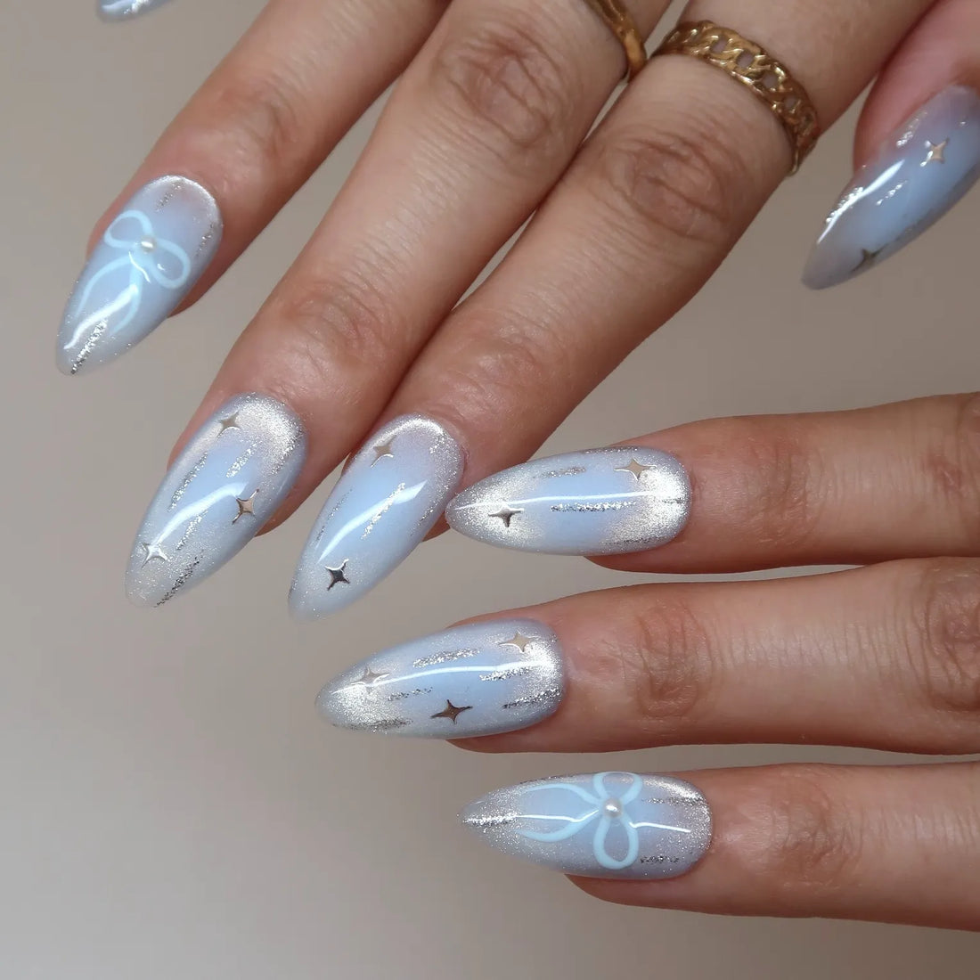 Bow-So-Chic Press-On Nails