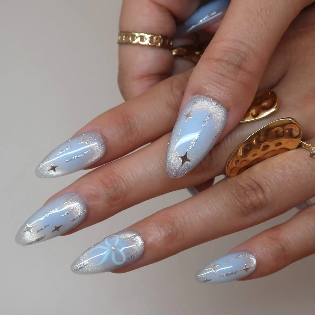 Bow-So-Chic Press-On Nails