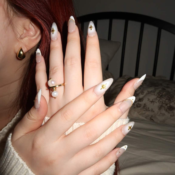 Celestial Star – Almond Press On Nails