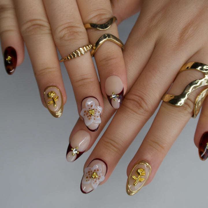 Dahlia Floral Gold Press On Nails