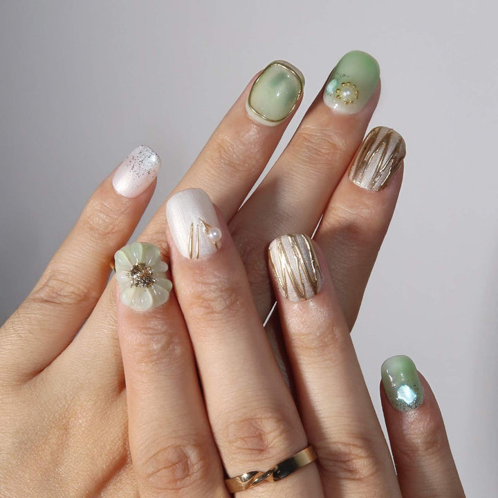 Emerald Dream – Almond Press On Nails