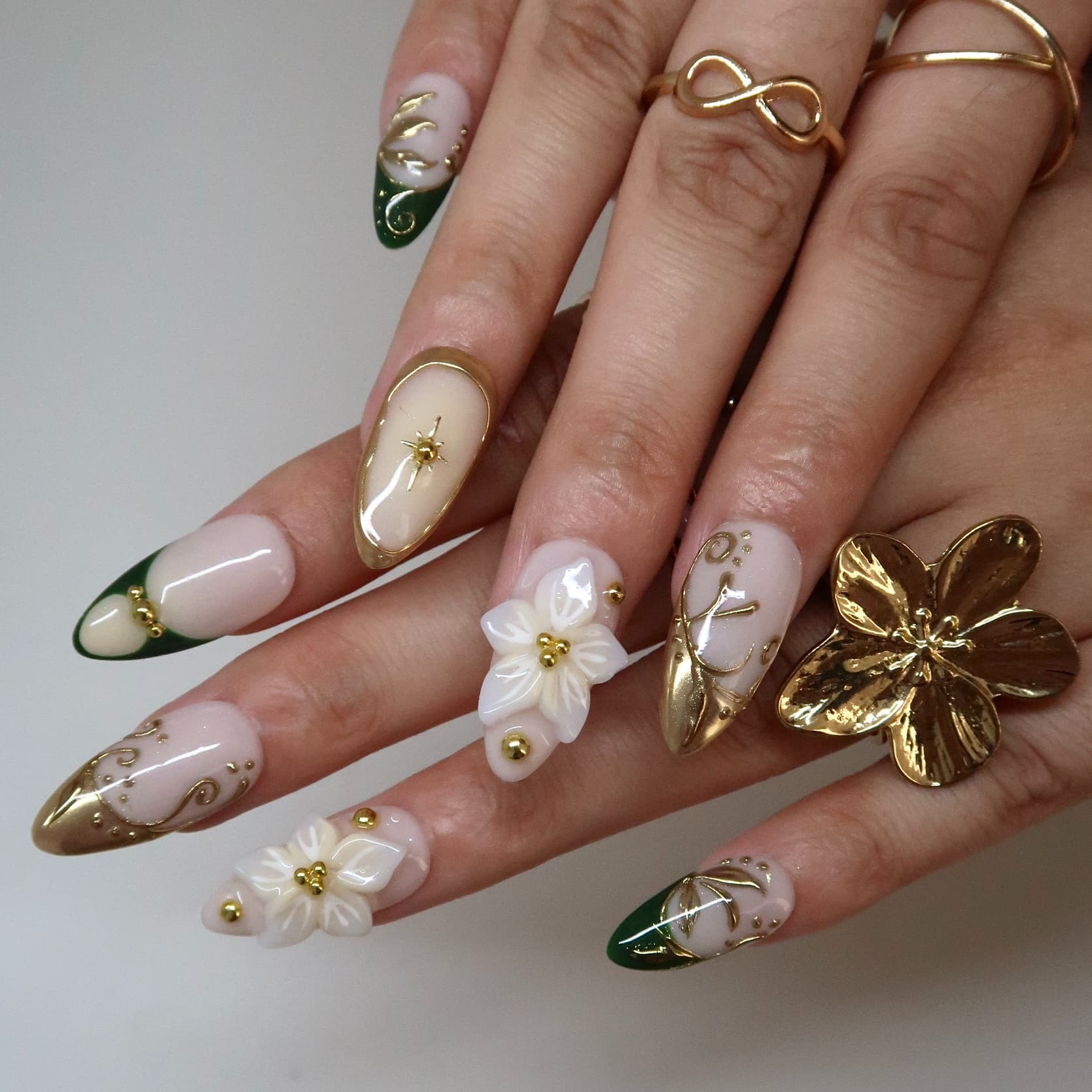 Emerald Memory Press-On Nails