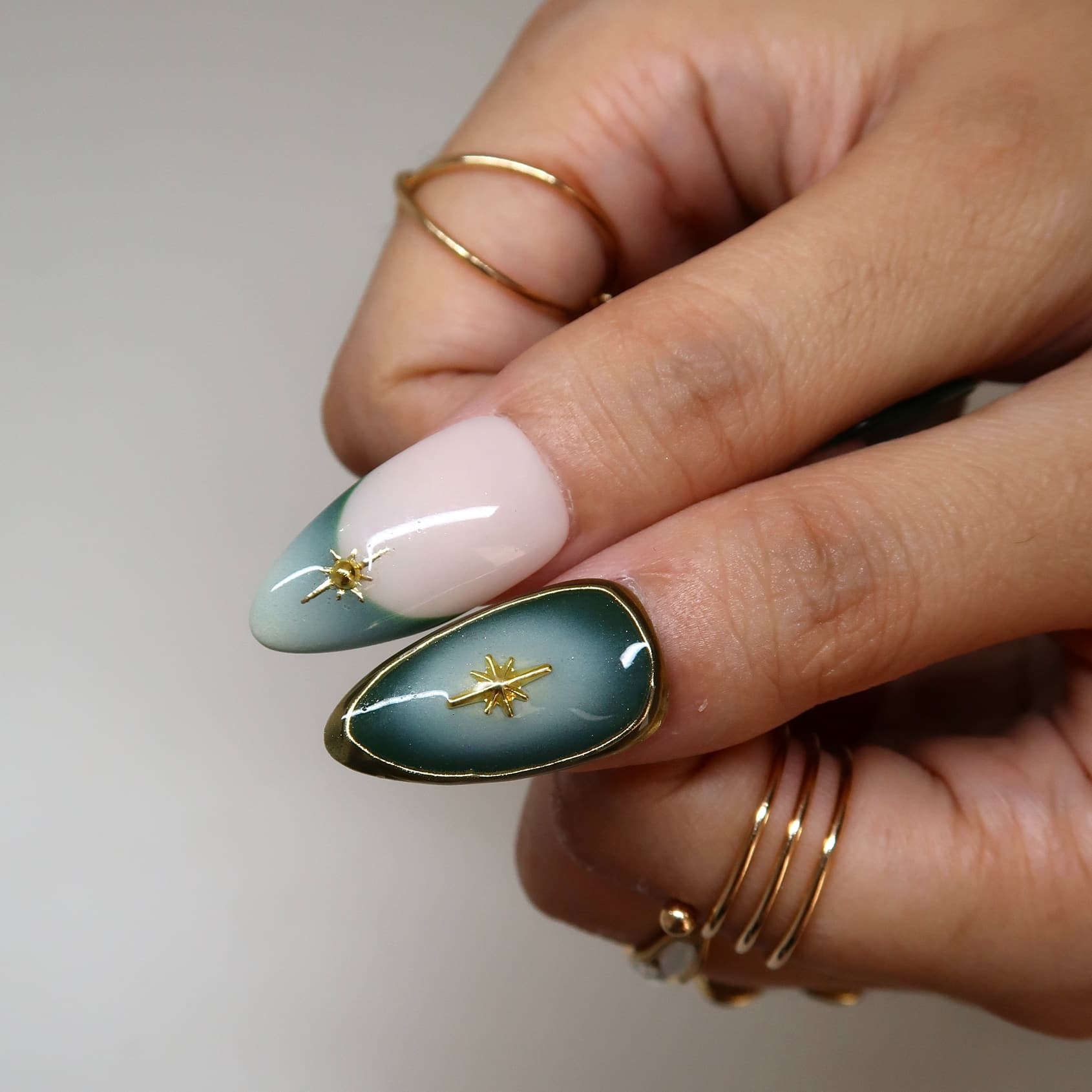 Emerald Memory Press-On Nails
