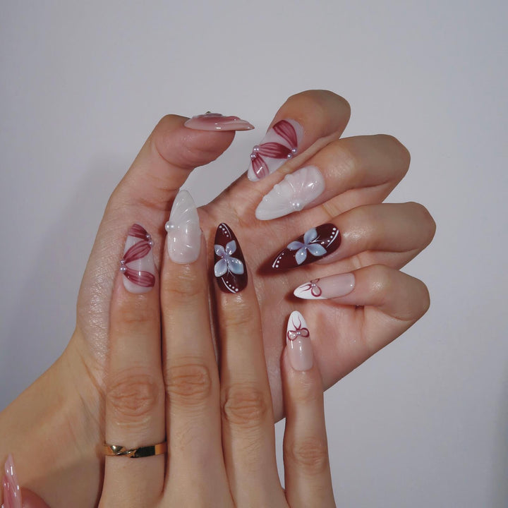 Fleur Rouge – Almond Press On Nails