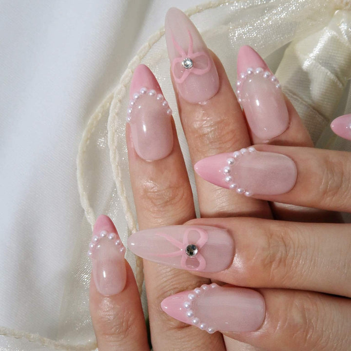 Girl in Pearl – Almond Press On Nails