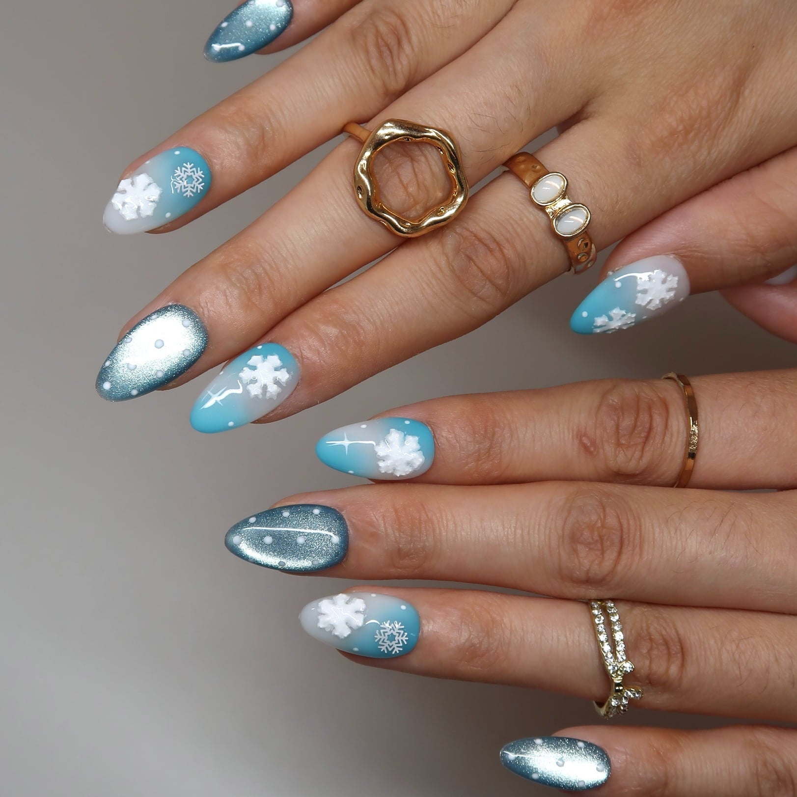 Into The Winter Press-On Nails