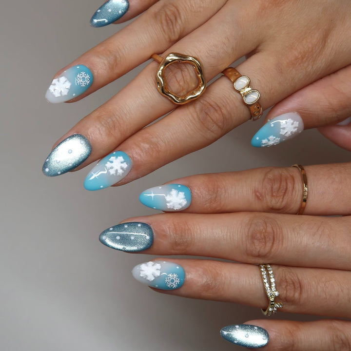 Into The Winter Press-On Nails