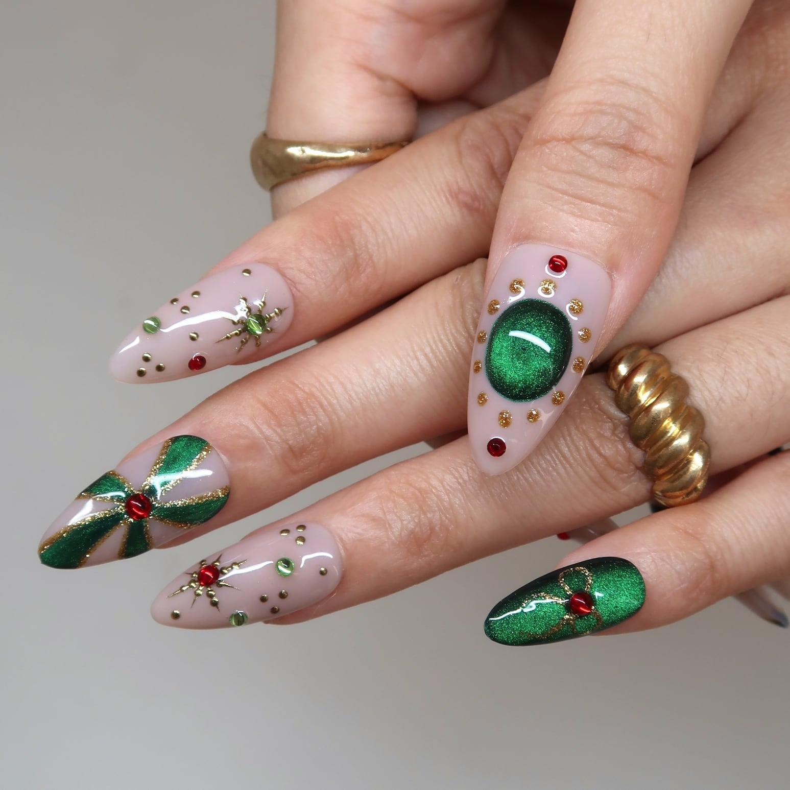Jewels Of Light Press-On Nails