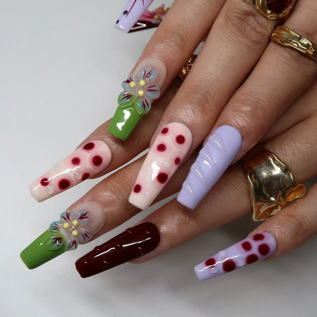 Kiss Love Press-On Nails