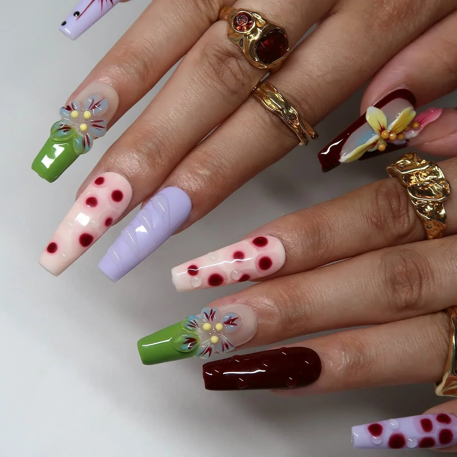 Kiss Love Press-On Nails