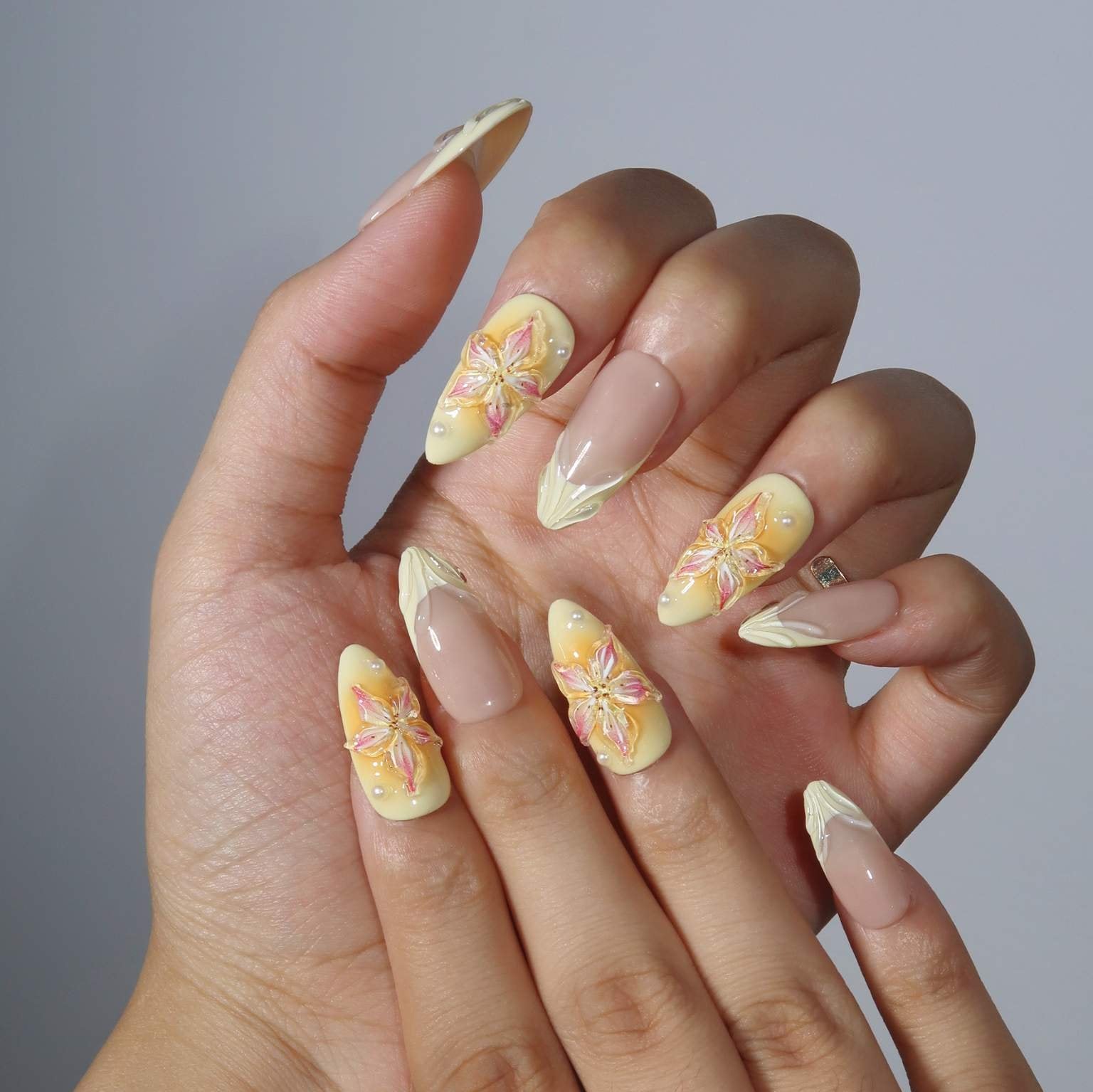 Lemon Drop – Almond Press On Nails
