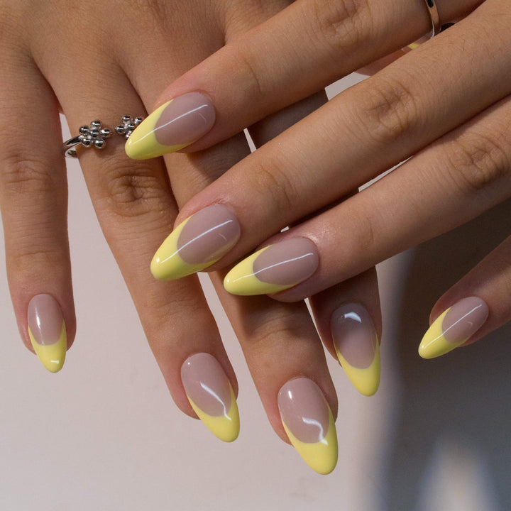 Limona – Almond Press On Nails