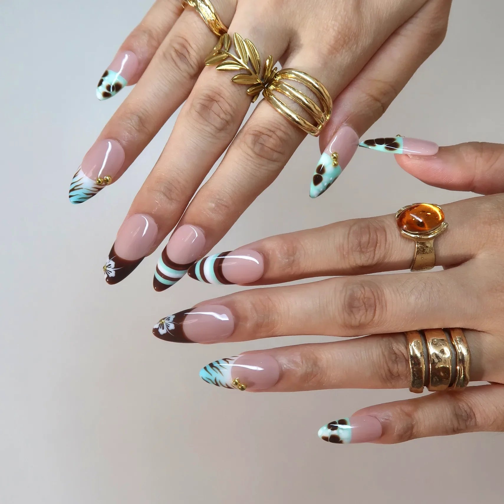 Mint To Be – Medium Almond Mint Green Press On Nails