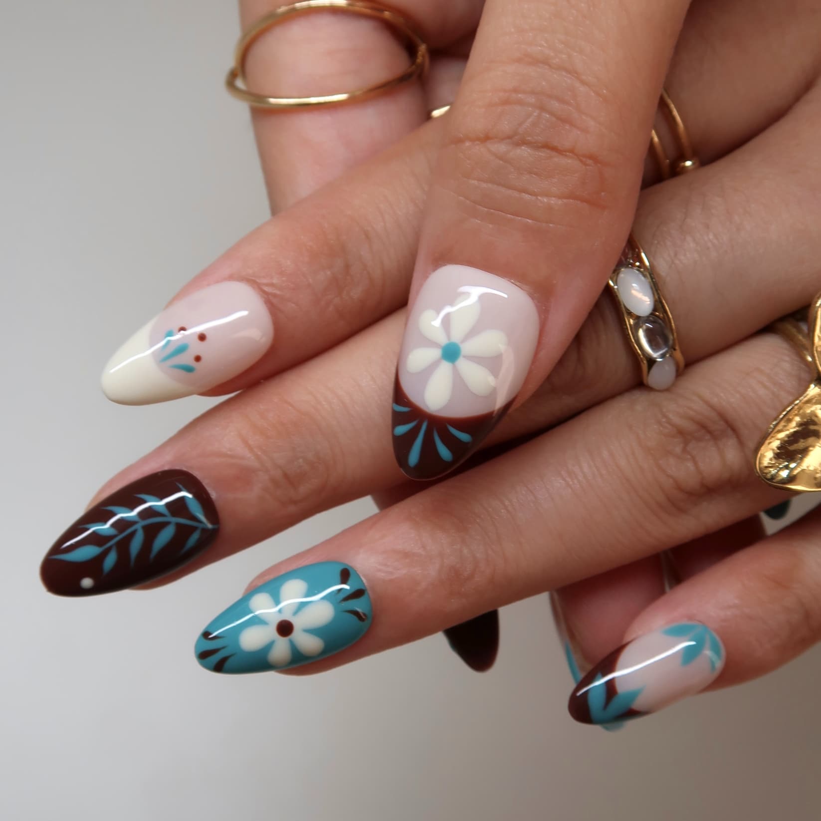 Miss Tiffany Press-On Nails