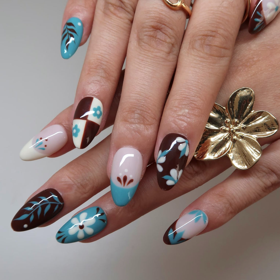 Miss Tiffany Press-On Nails