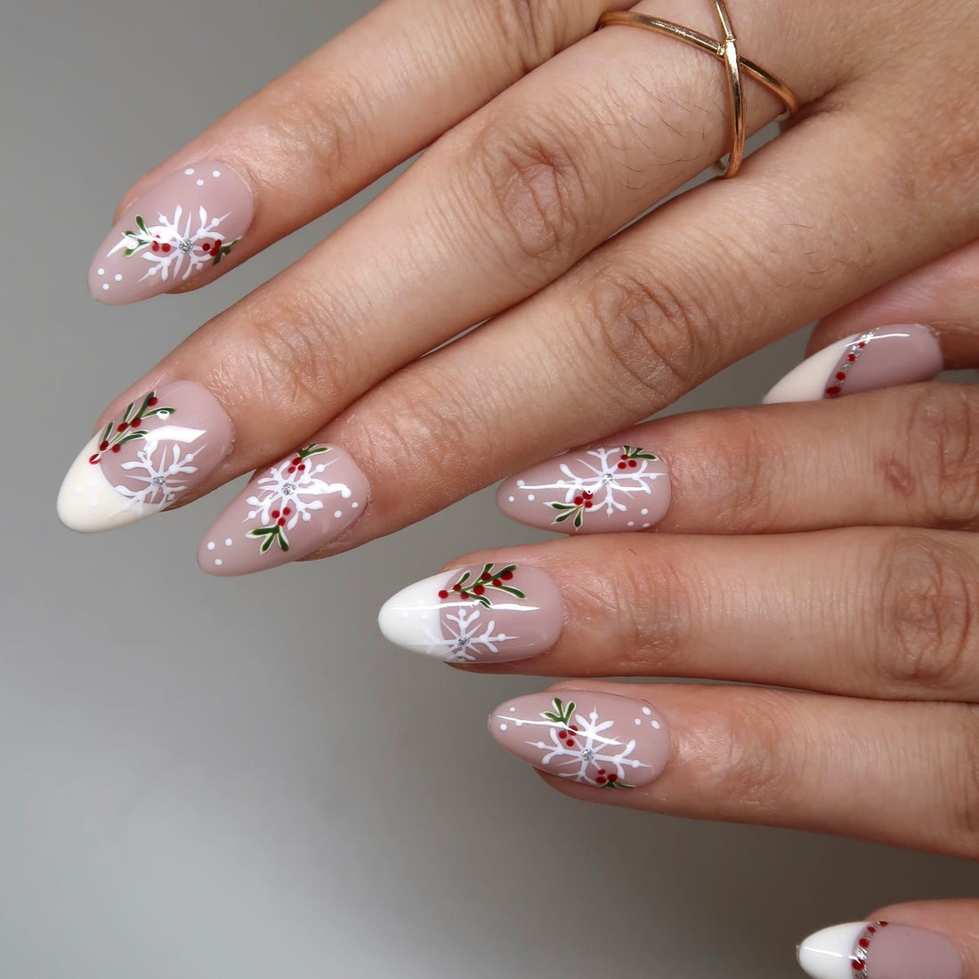 Mistletoe Glam Press-On Nails
