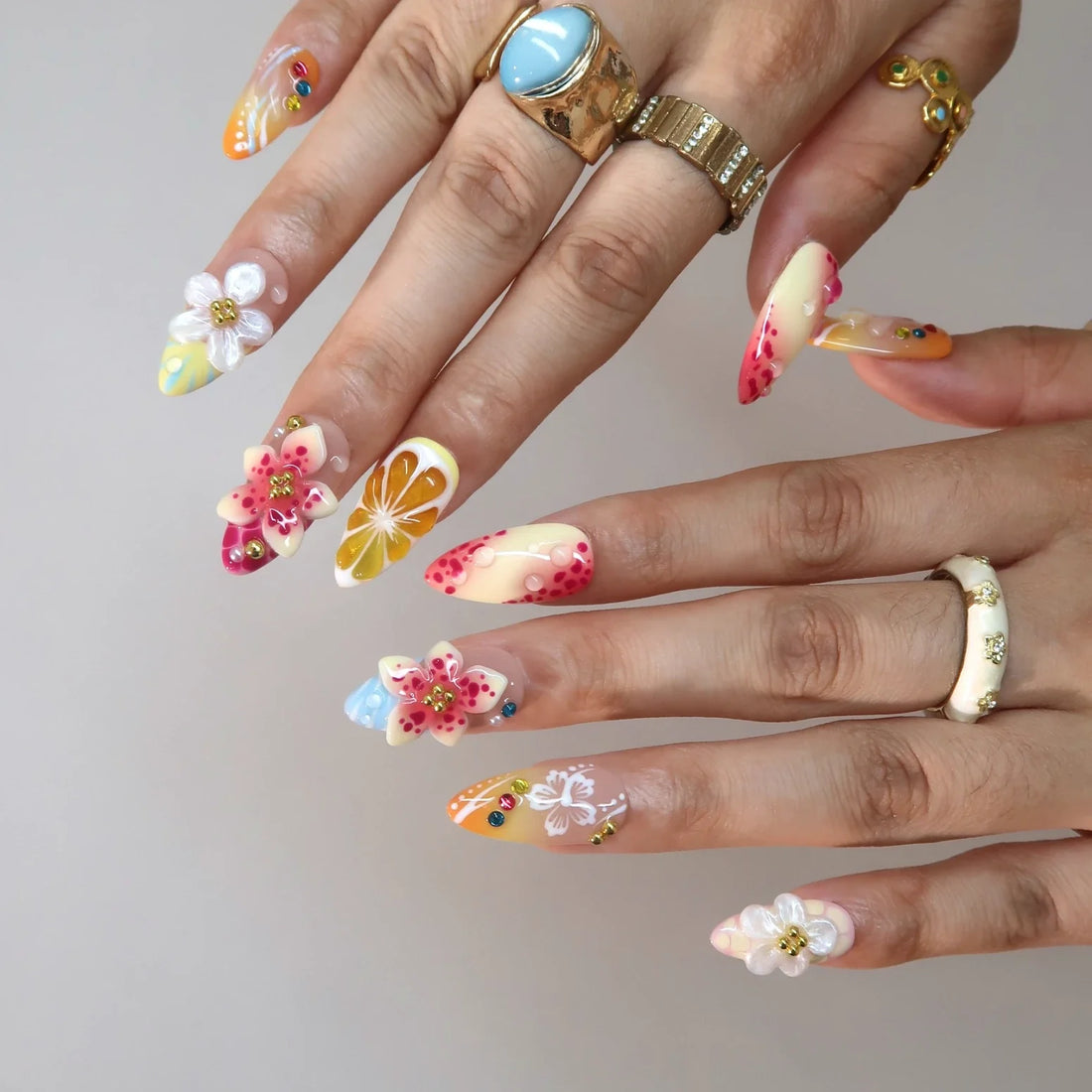 On Vacay – Medium Almond Tropical Summer Press On Nails