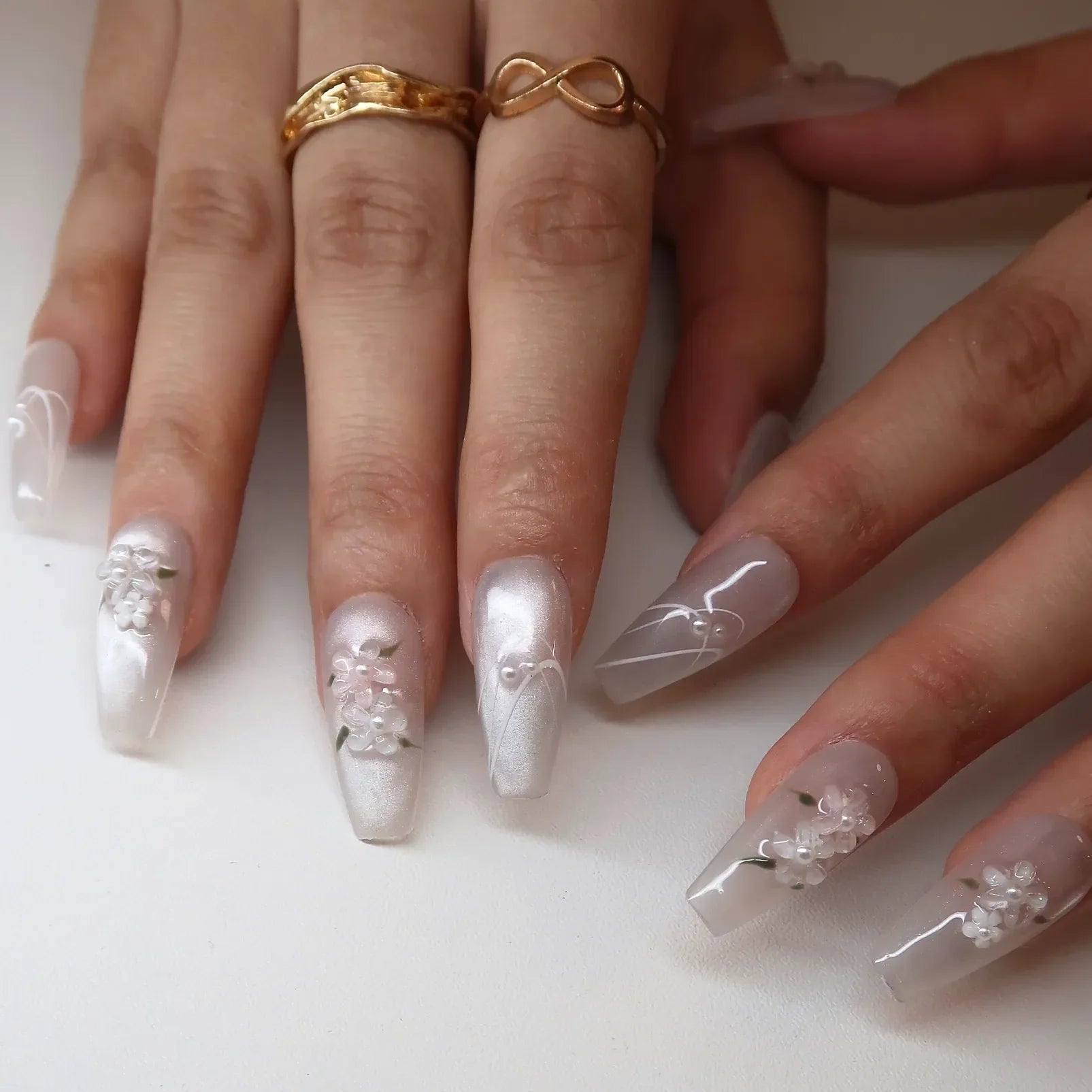 Petals Press-On Nails