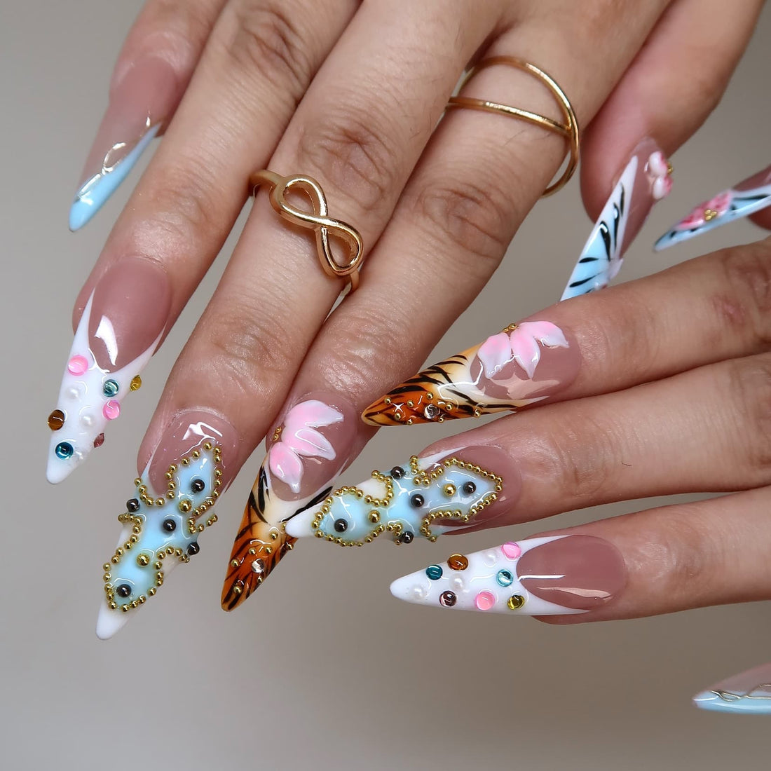 Señorita Helado Press-On Nails