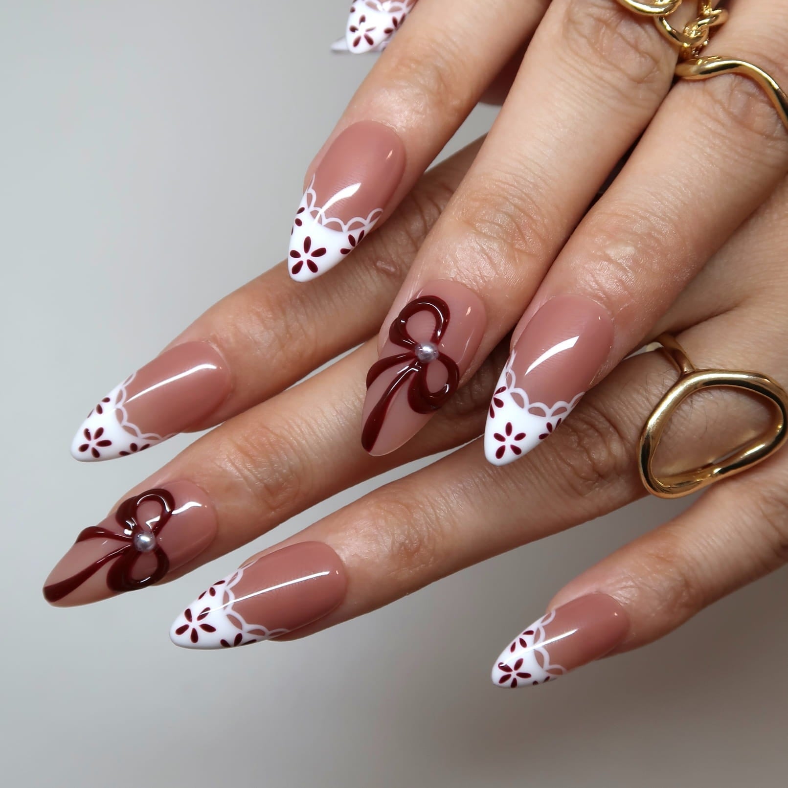 Lacelet Press-On Nails