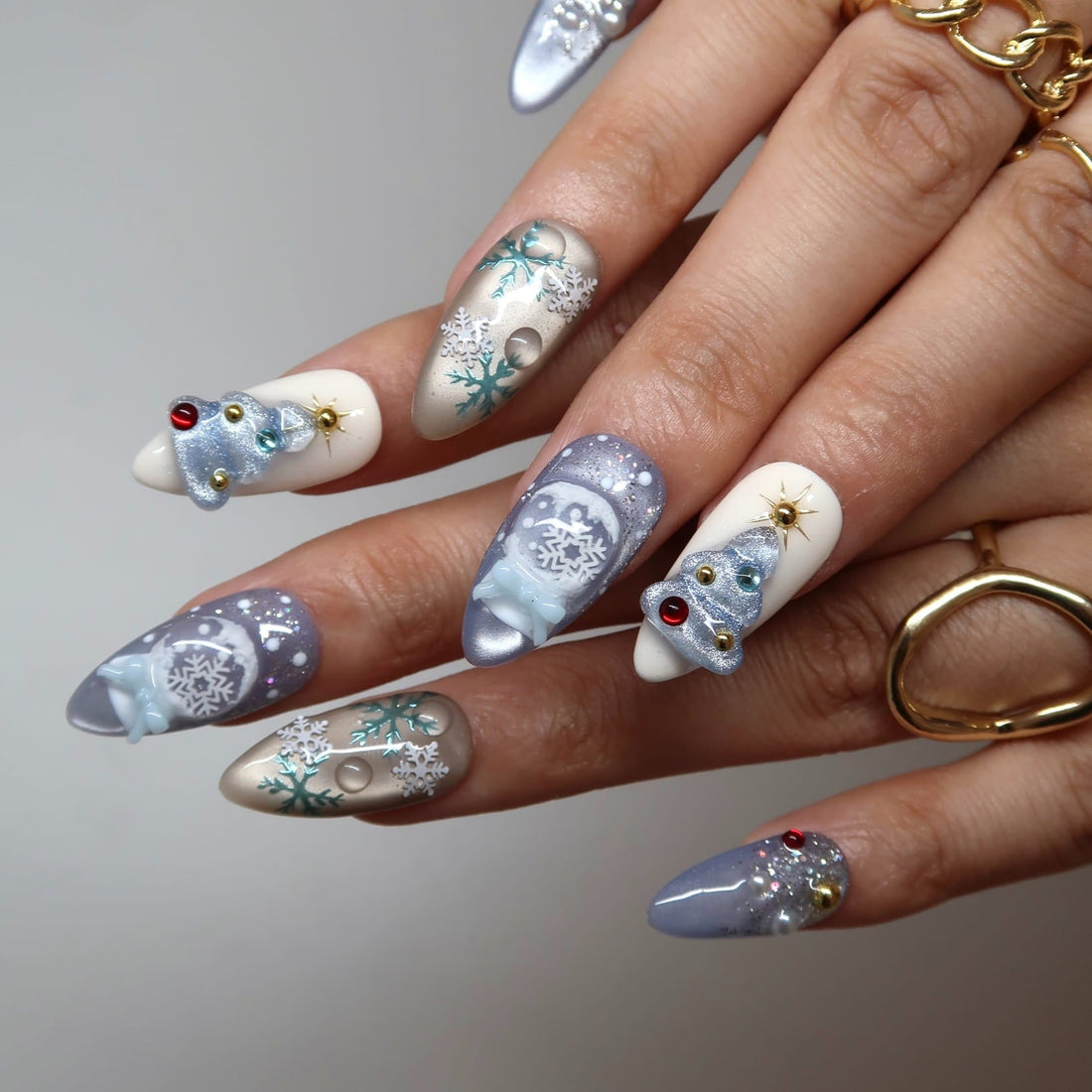 Snowy Melody Press-On Nails