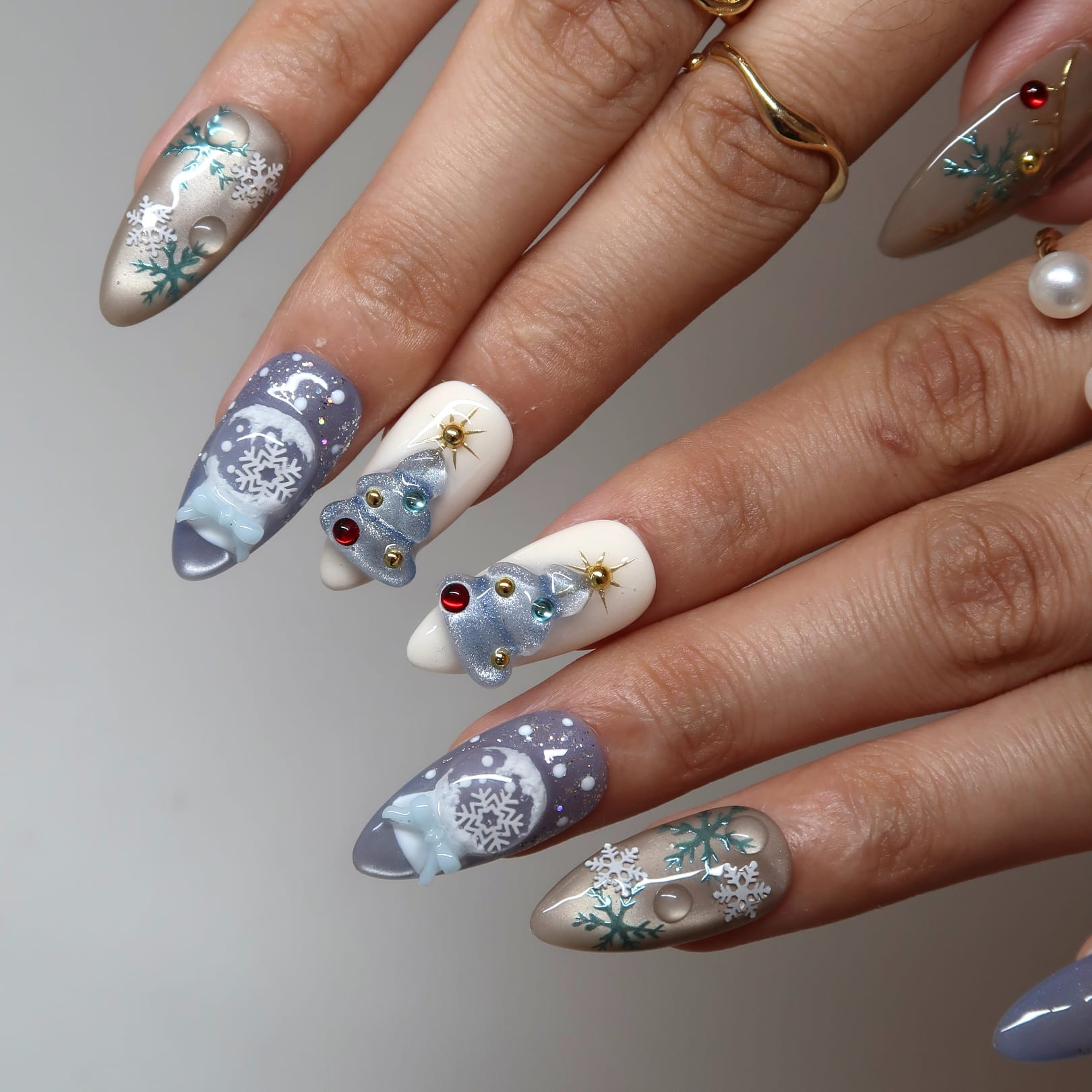 Snowy Melody Press-On Nails