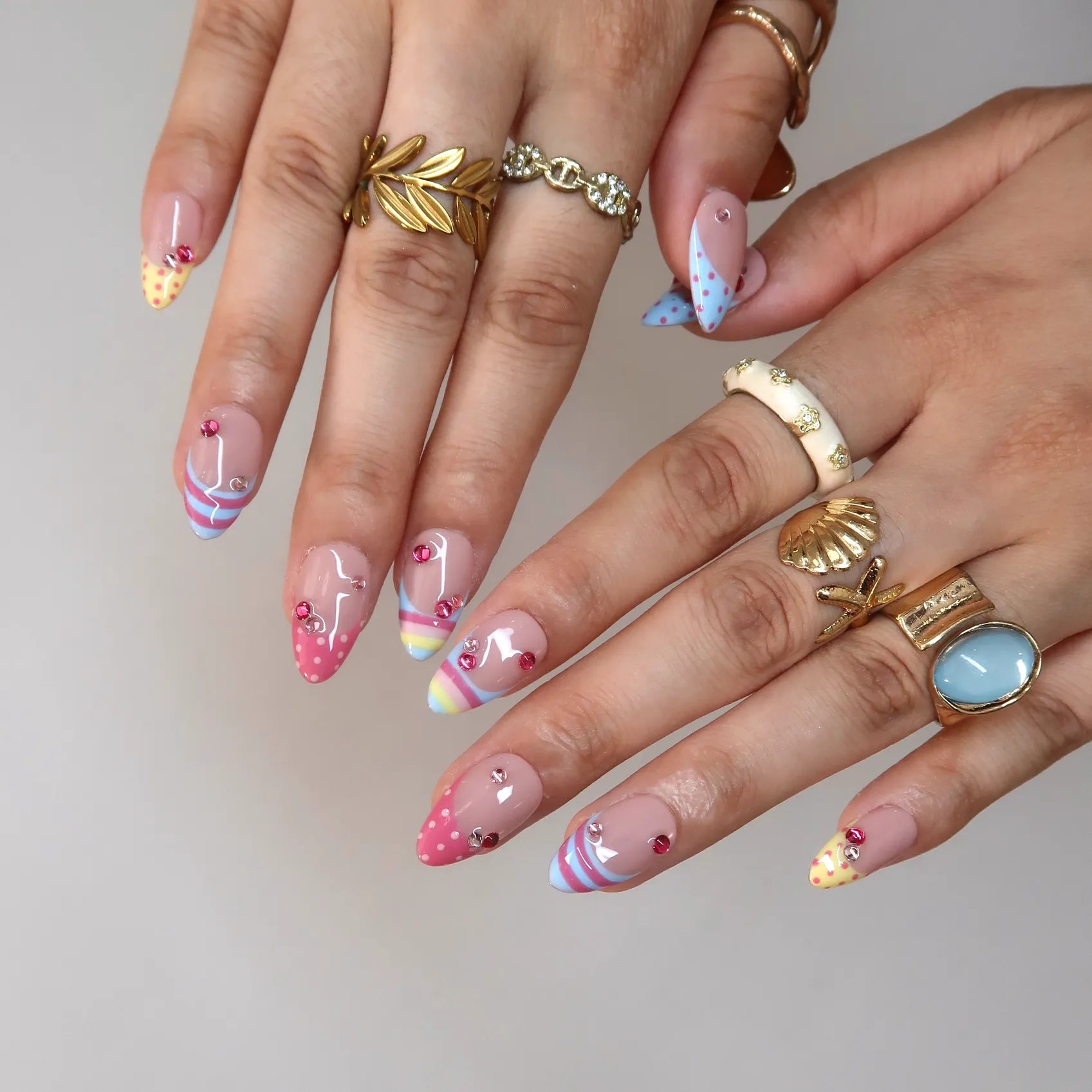 Sugar Pop – Short Almond Pastel Press On Nails