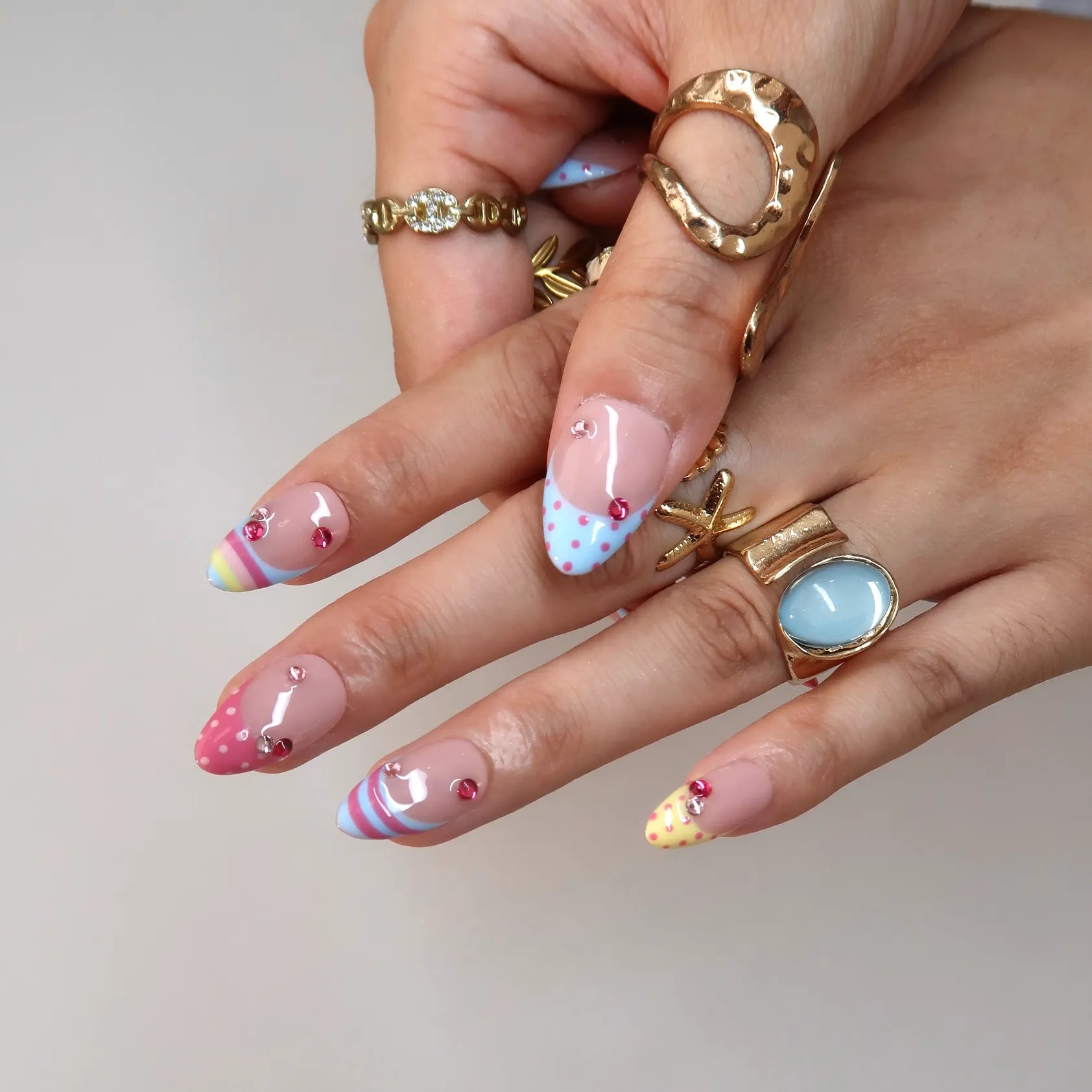 Sugar Pop – Short Almond Pastel Press On Nails
