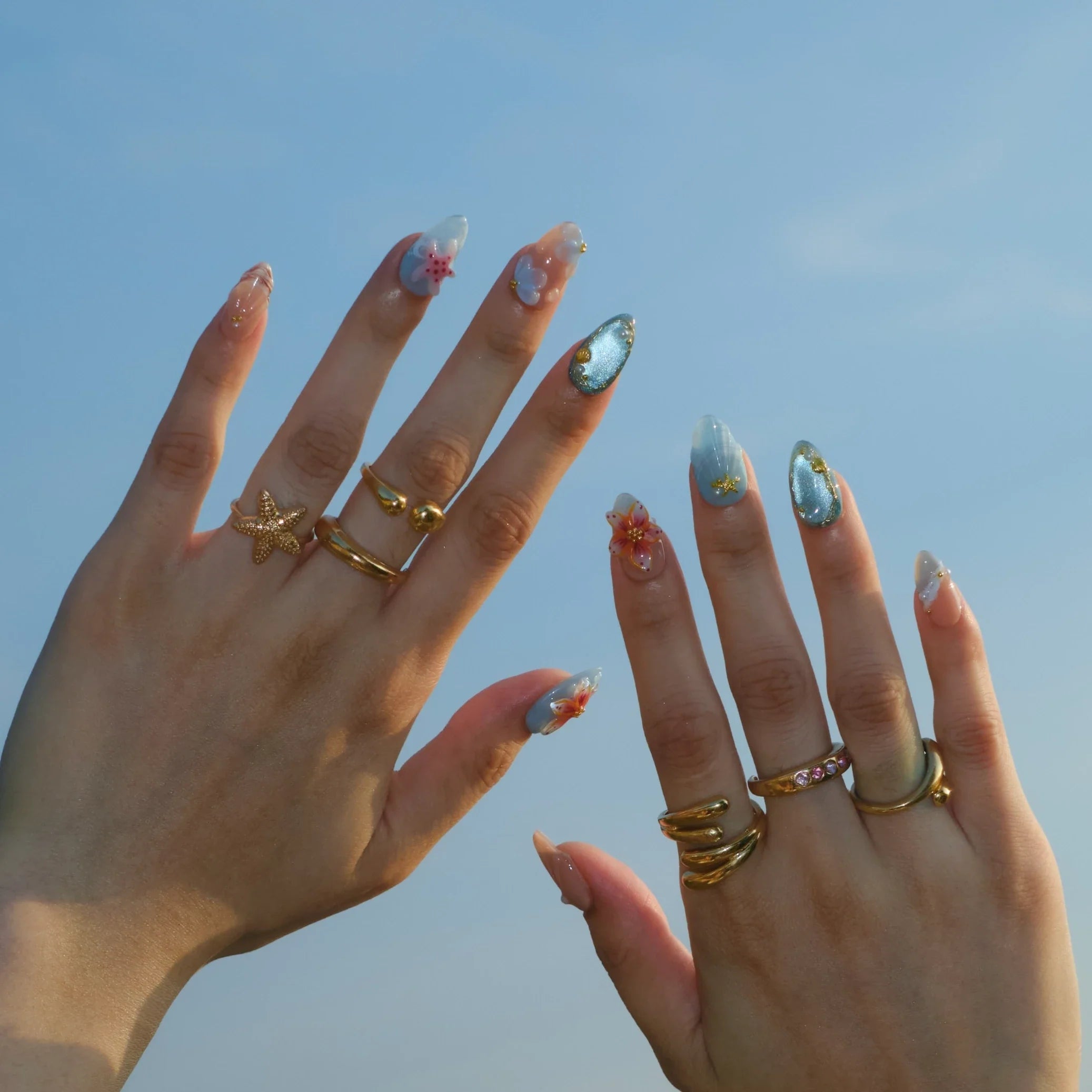 Summer Breeze – Short Almond Beach Press On Nails