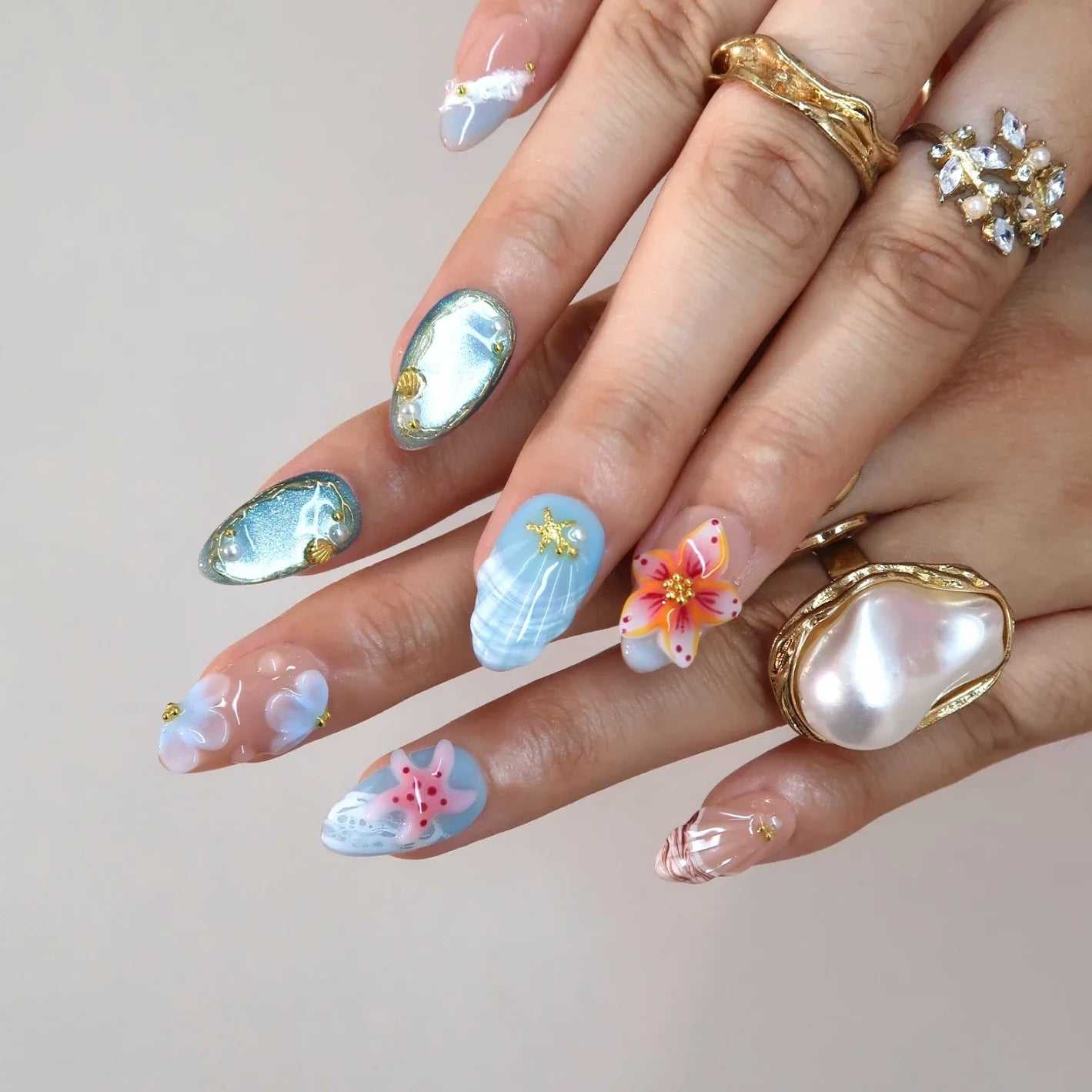 Summer Breeze – Short Almond Beach Press On Nails