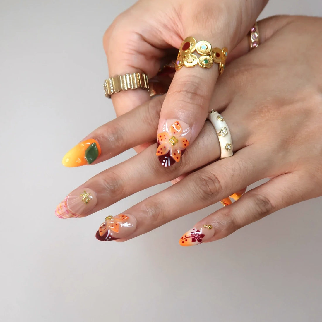 Sunny Side Up – Short Almond Tropical Press On Nails
