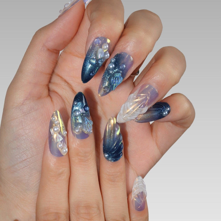 Thetis – Almond Press On Nails