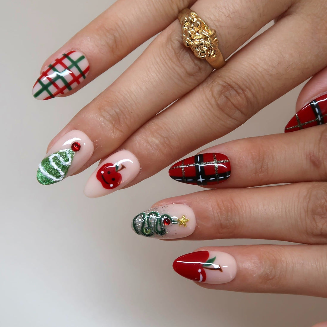 Twinkling Lights Press-On Nails