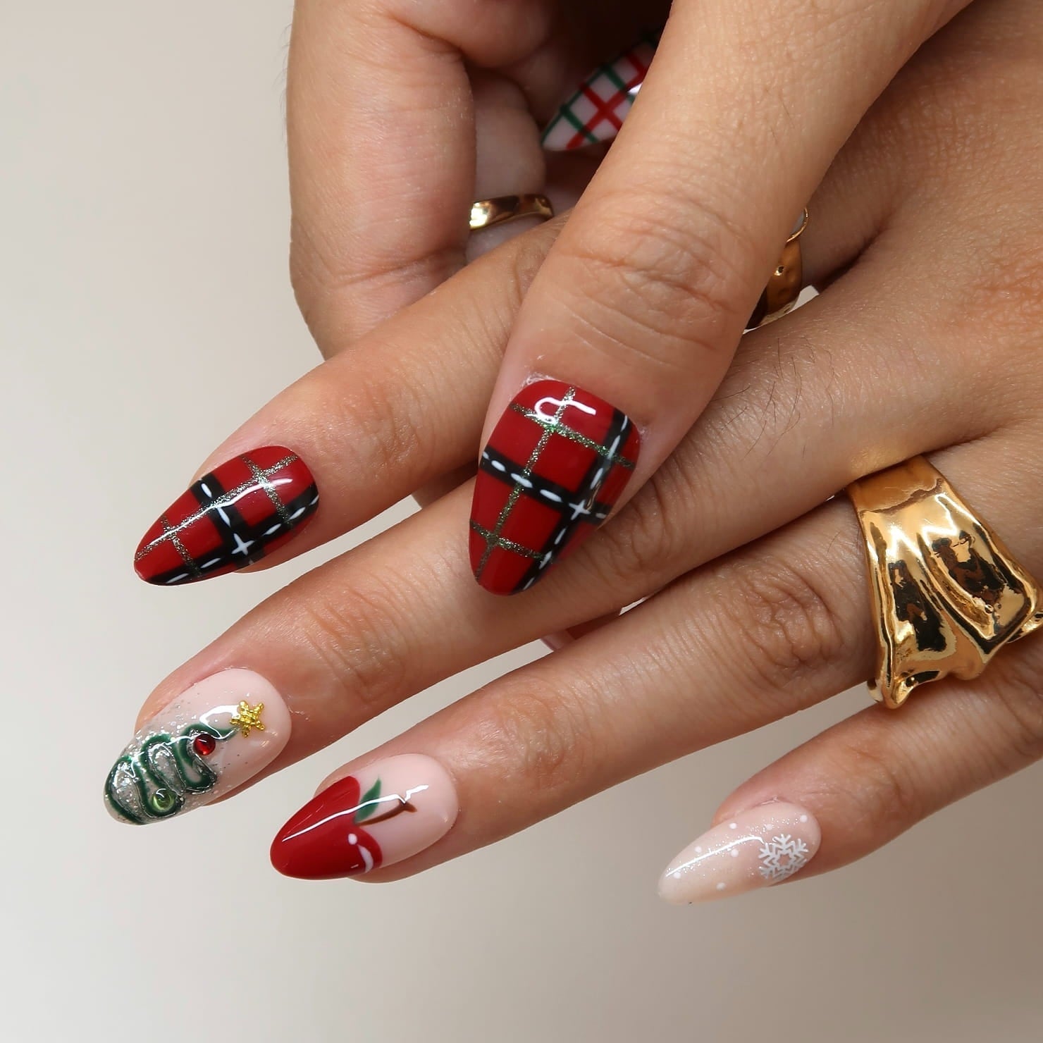 Twinkling Lights Press-On Nails
