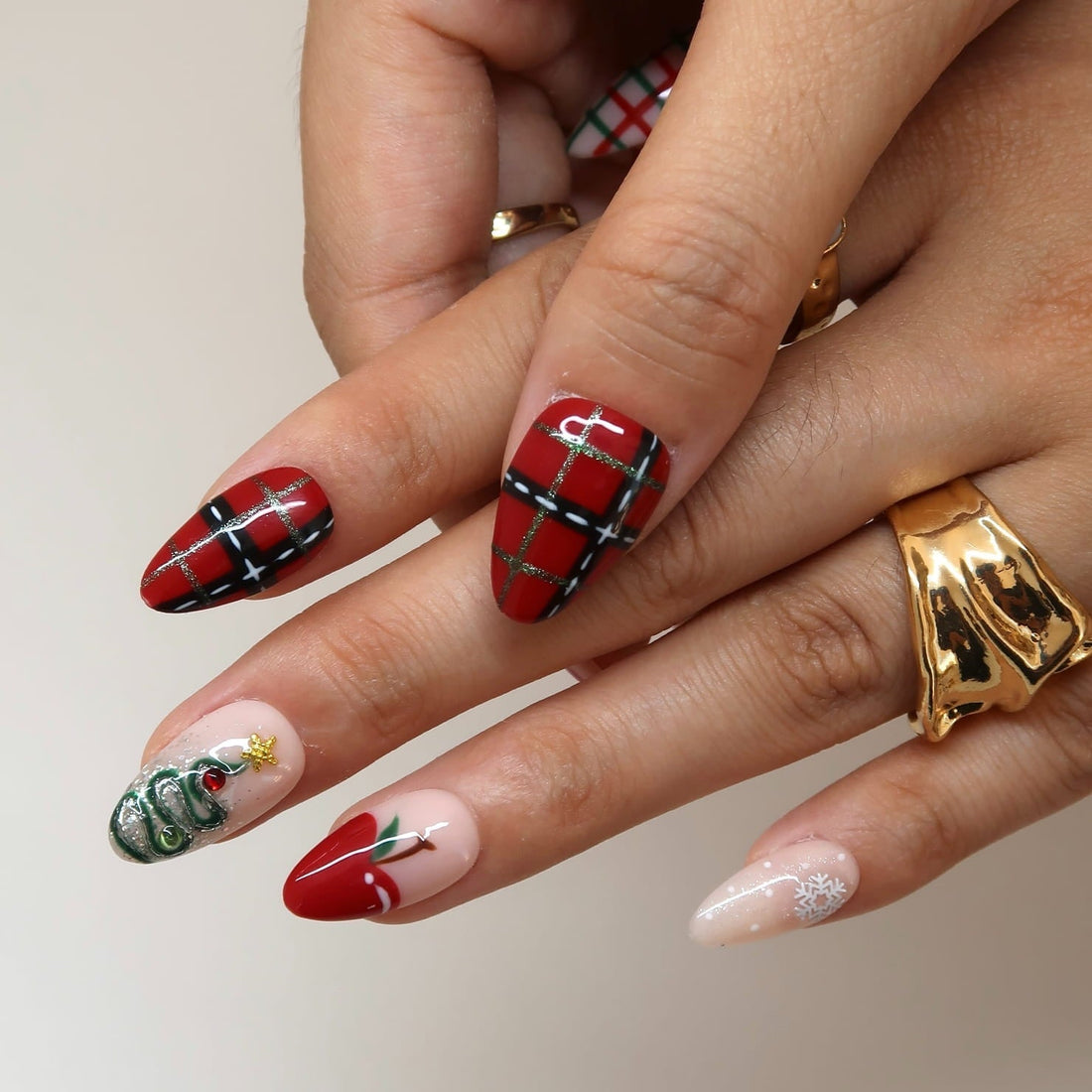 Twinkling Lights Press-On Nails