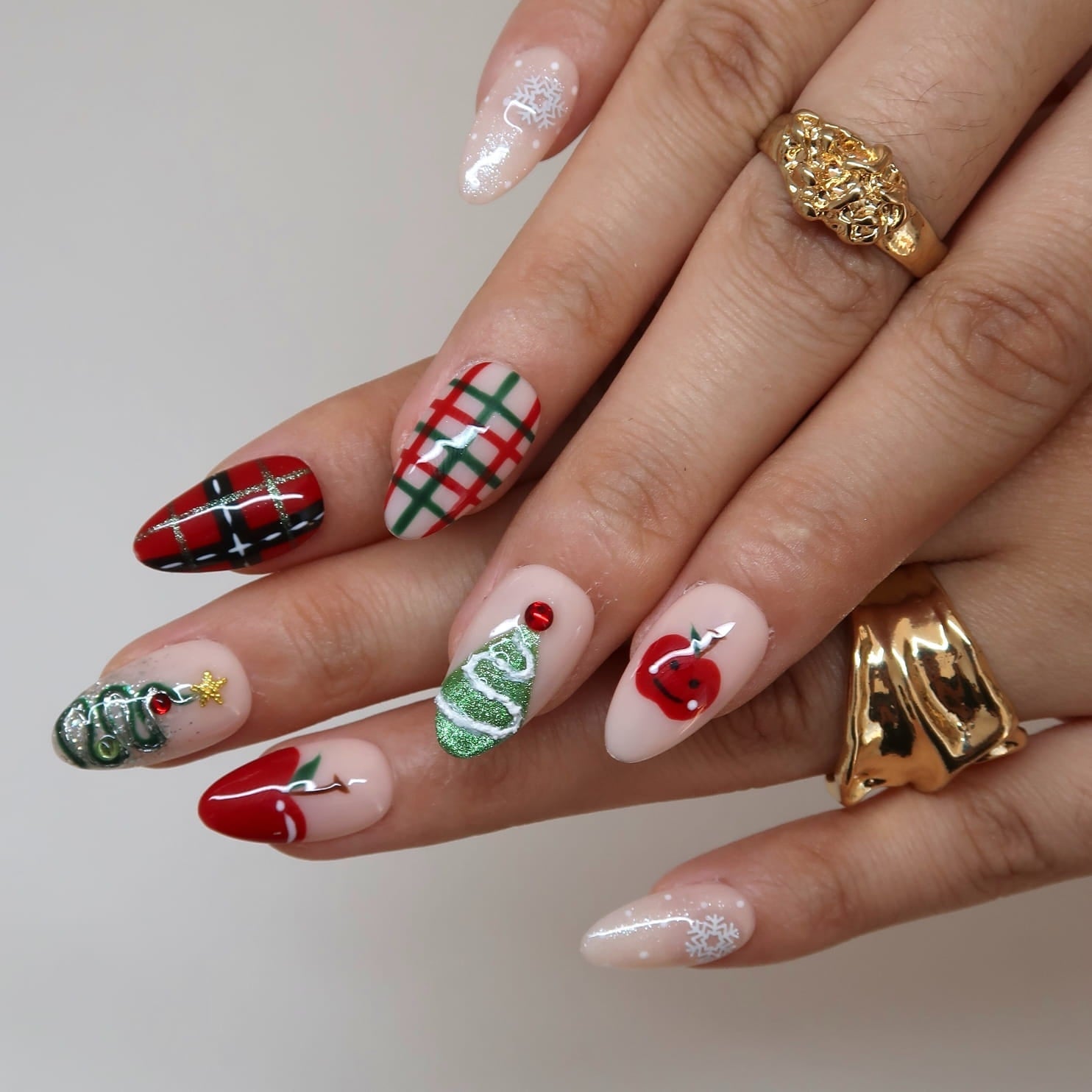 Twinkling Lights Press-On Nails