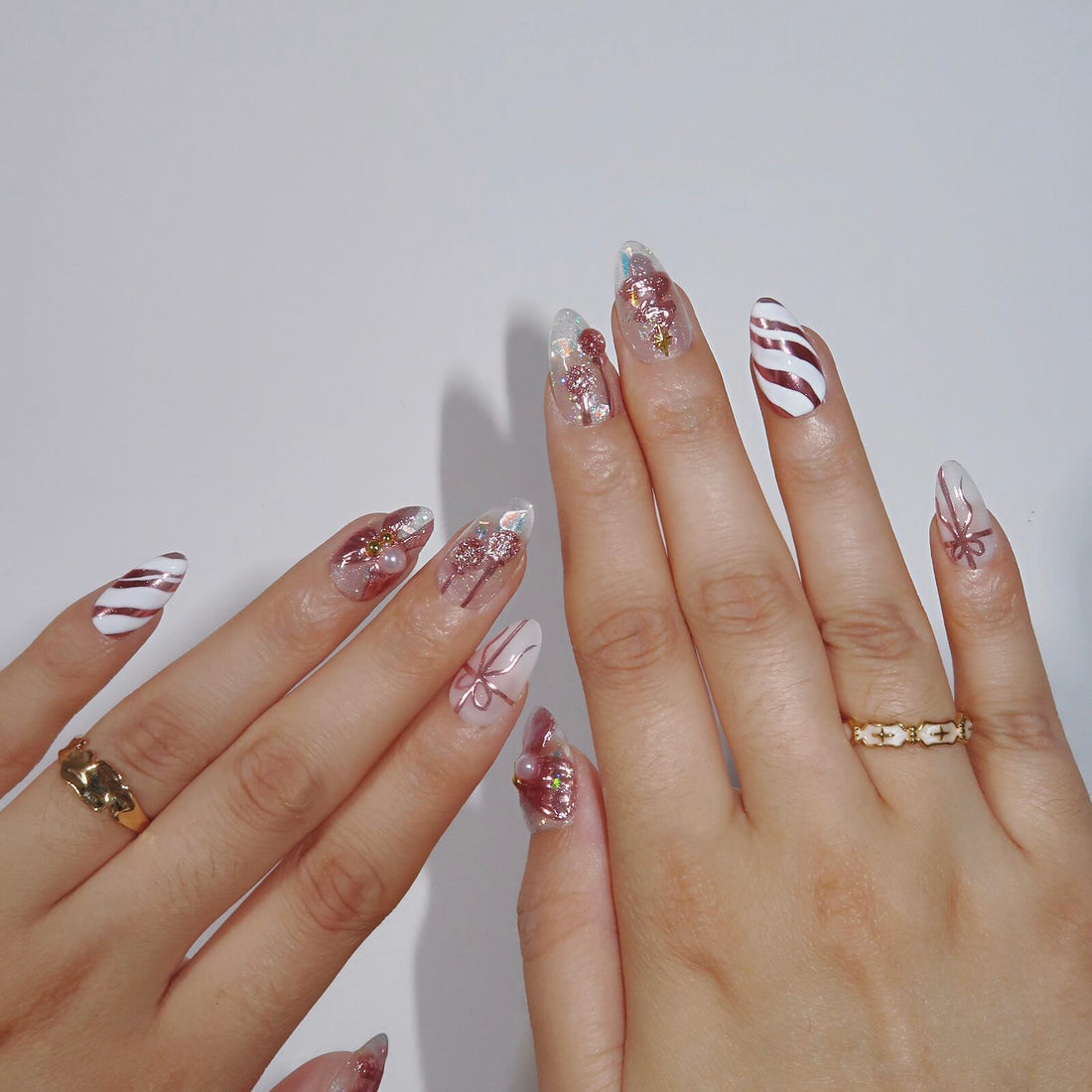 Under the Mistletoe Press-On Nails