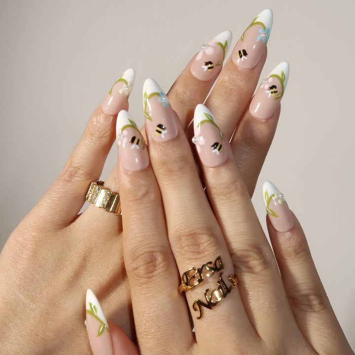 Verdant Poem – Almond Press On Nails
