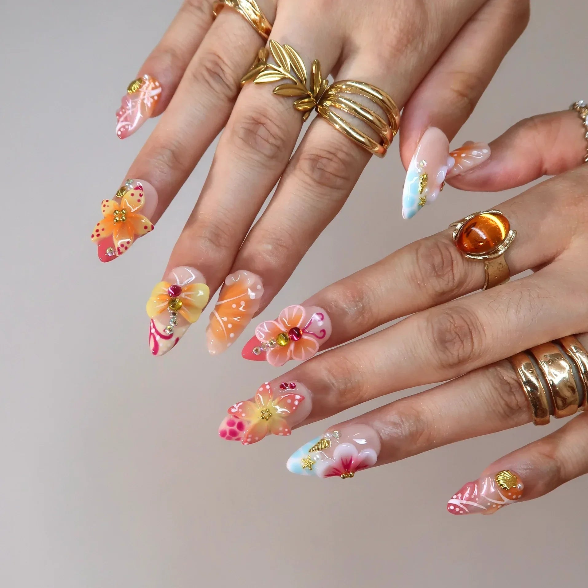 Warm & Colorful – Medium Almond Tropical Press On Nails