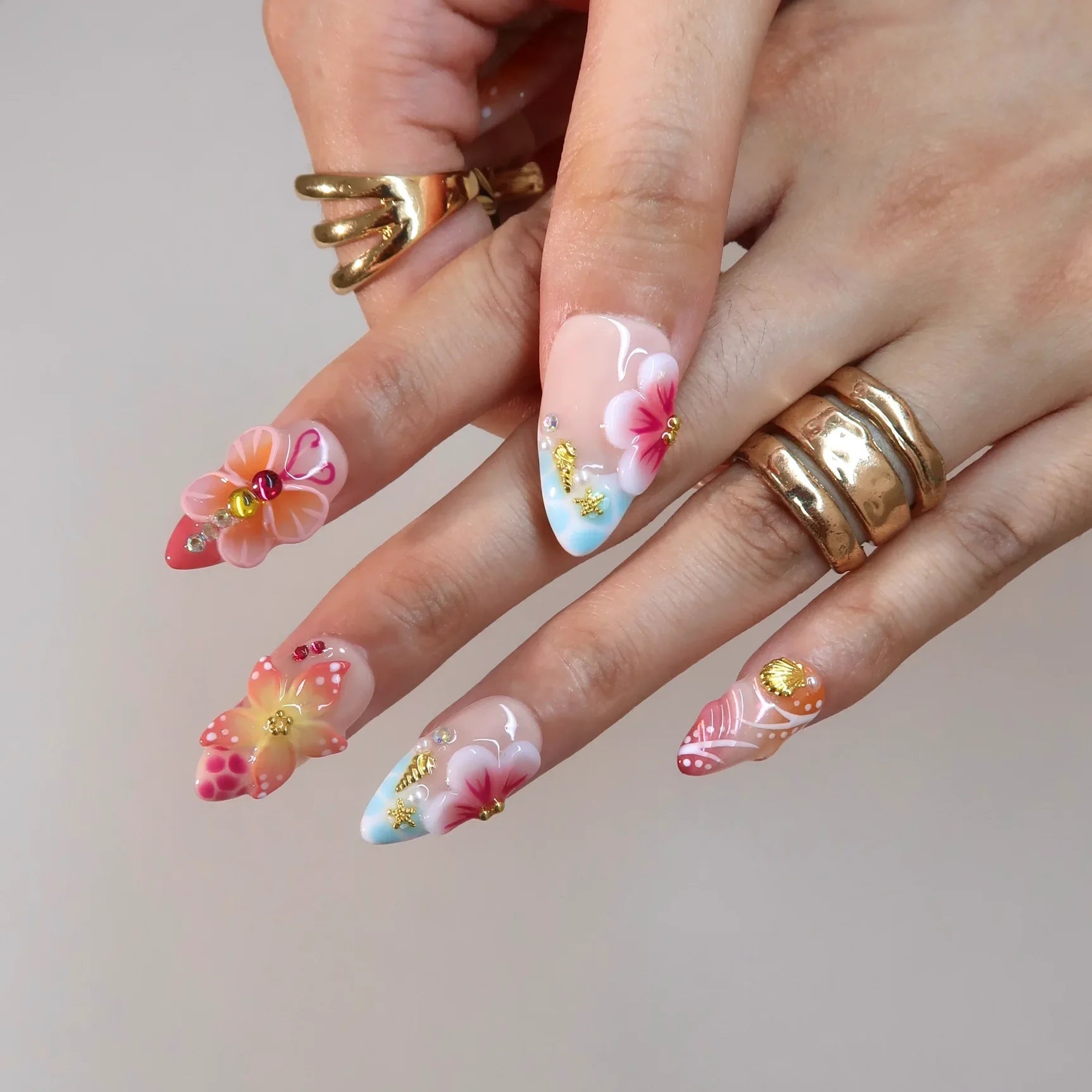 Warm & Colorful – Medium Almond Tropical Press On Nails