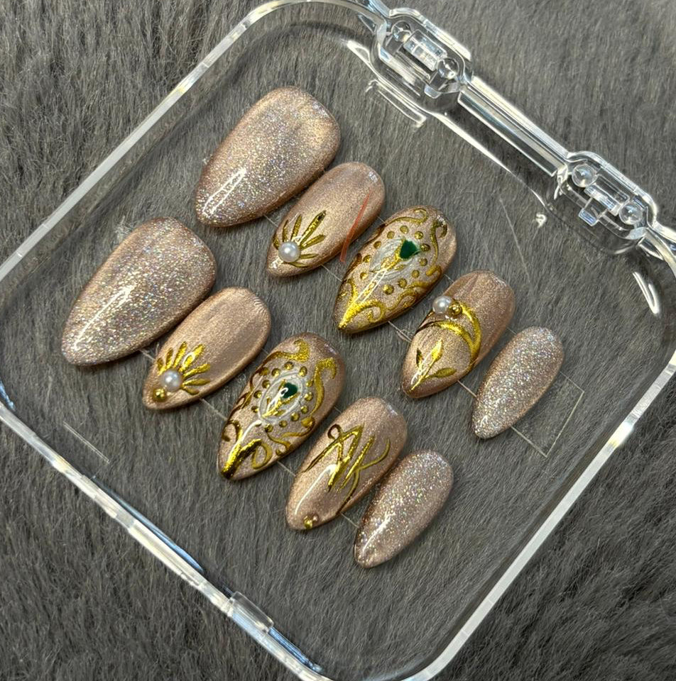 Royal Gold Sparkle Press-On Nails