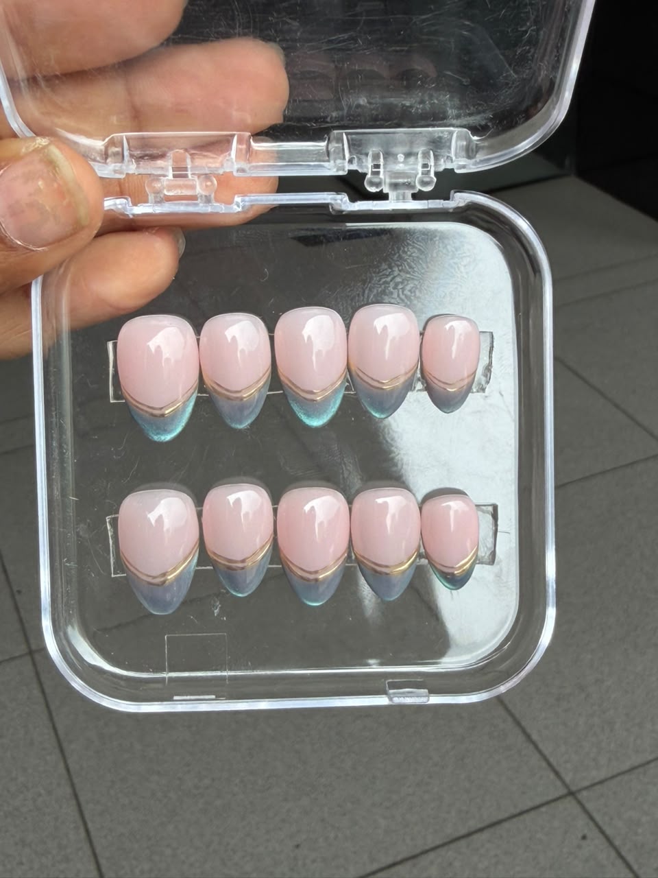 Pink Pearl Glow – Small Almond Press On Nails
