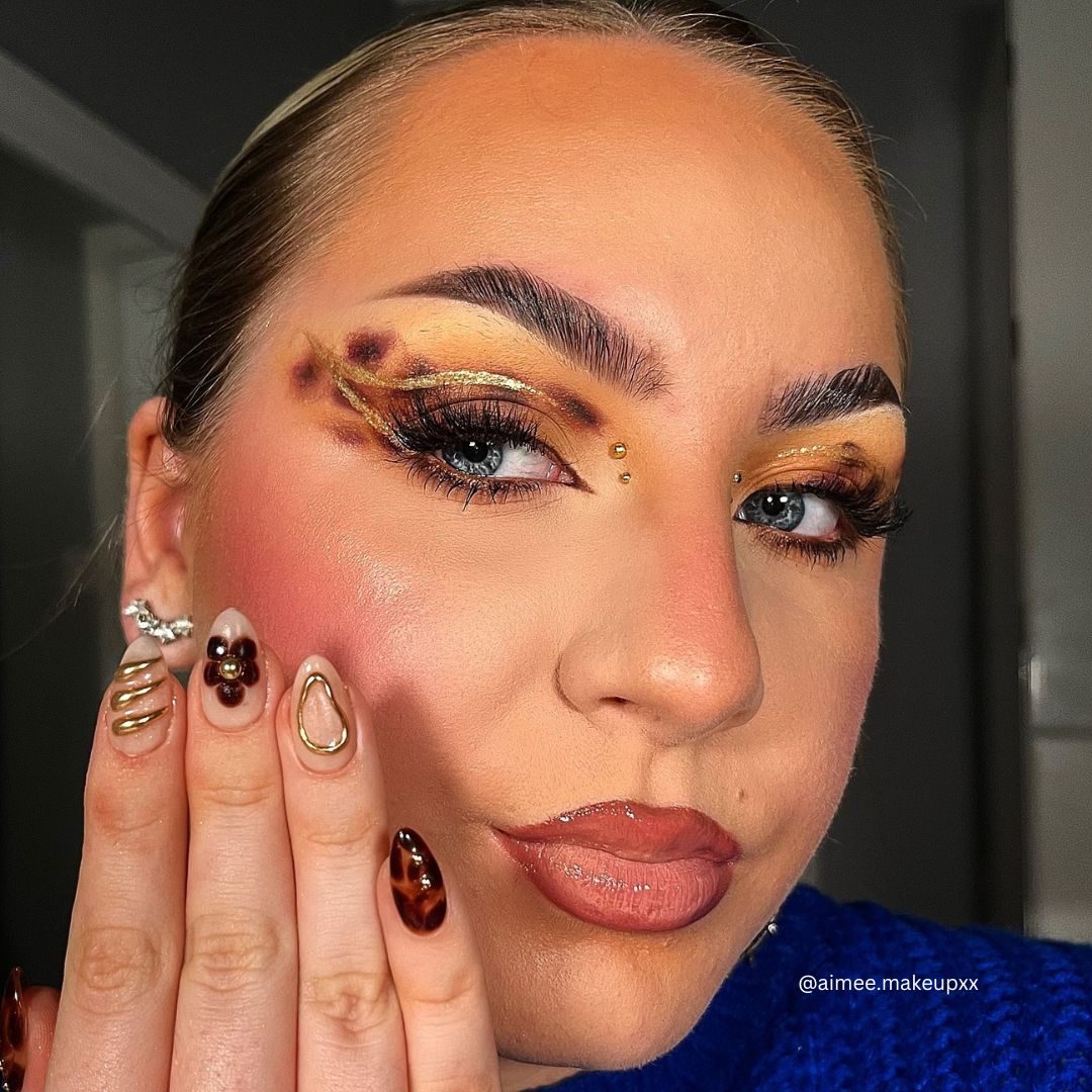 Amber Whisper – Almond Press On Nails